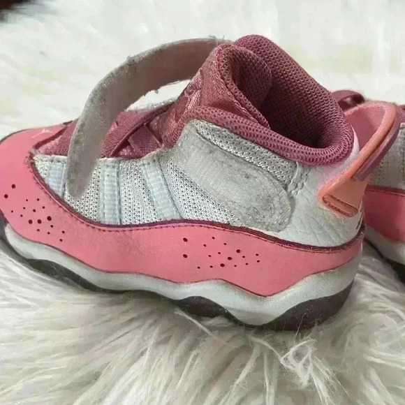 JORDAN 6 RINGS TD CORAL CHALK SHOES - Picture 14 of 15